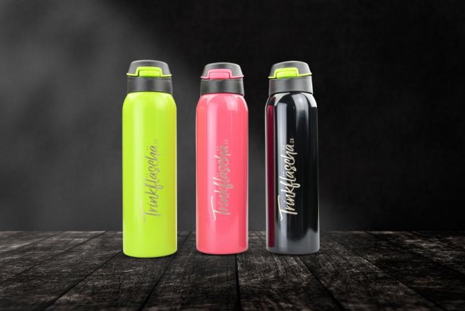 Sport thermo bottle with drinking straw Green