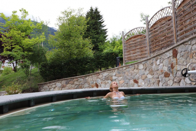 Vacaciones relajantes para dos en el Alpen Garten Hotel Margherita 4* en Marcena en Trentino