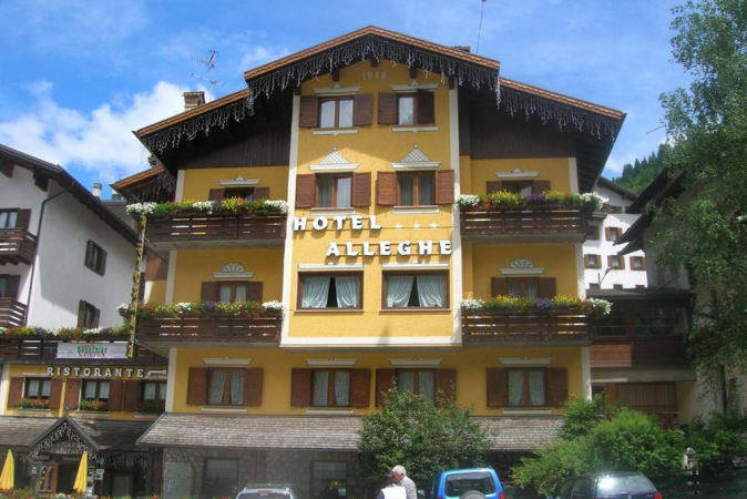 4 Tage Erholungsurlaub für zwei in den Dolomiten im Hotel Alleghe im Alpendorf Alleghe
