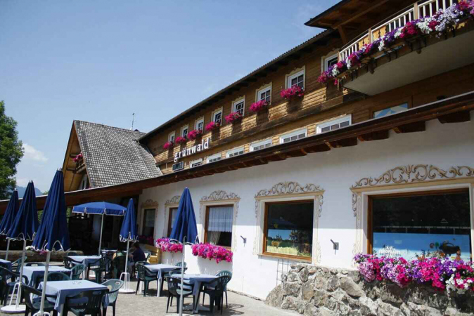 3 bis 4 Tage Erholungsurlaub für zwei in Trentino-Südtirol im Hotel Grünwald in Cavalese