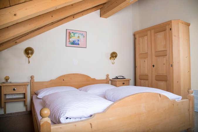 3 bis 4 Tage Kurzurlaub für zwei im Hotel Casa Tödi Truns in Graubünden
